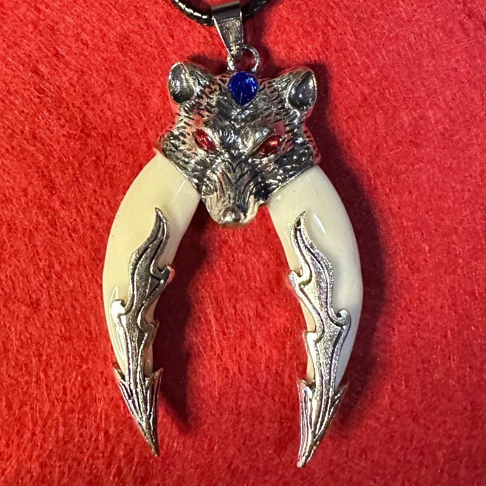 Double Tooth Wolf Necklace